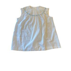 Vintage 60s White Sleeveless Maternity Blouse Floral Embroidery Pleated Collar